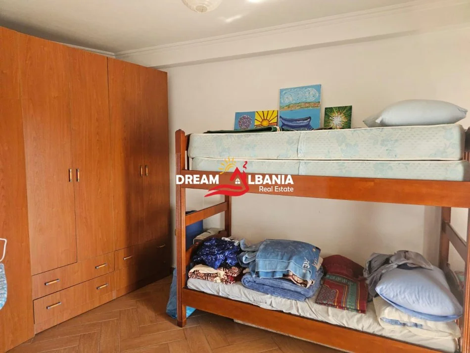 Tirane, jepet me qera apartament 2+1 , 110 m² 650 € (Rruga e Barrikadave)