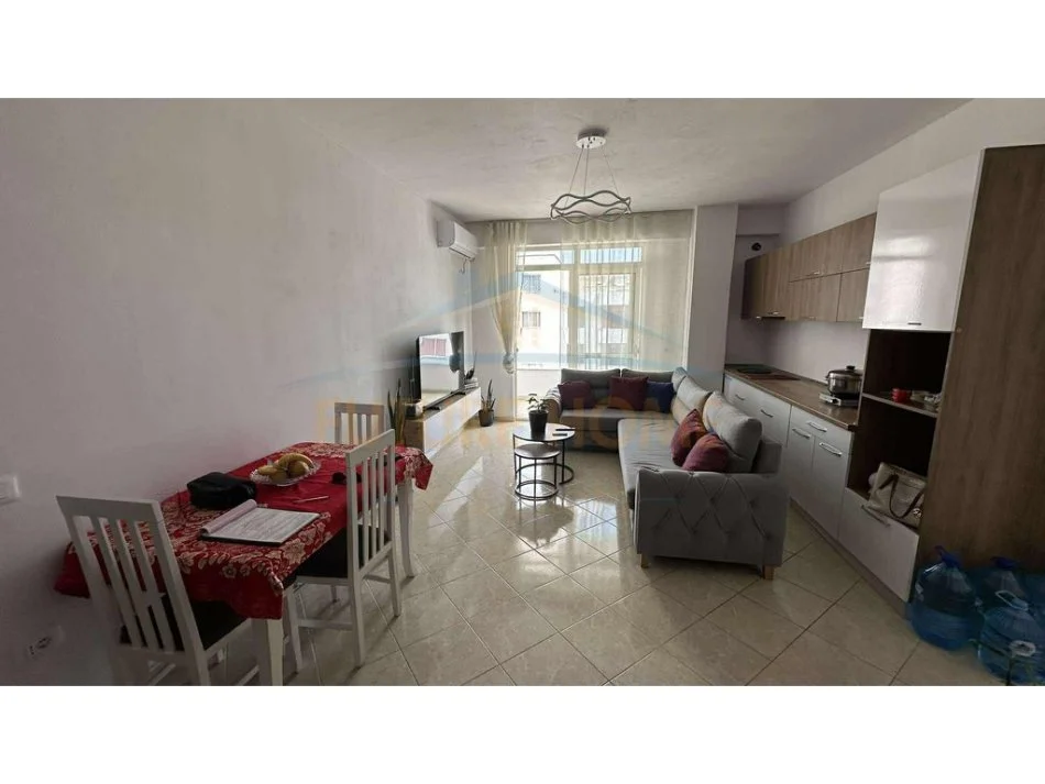 Tirane, shitet apartament 2+1+Ballkon Kati 7, 124 m² 150.000 € (Astir)