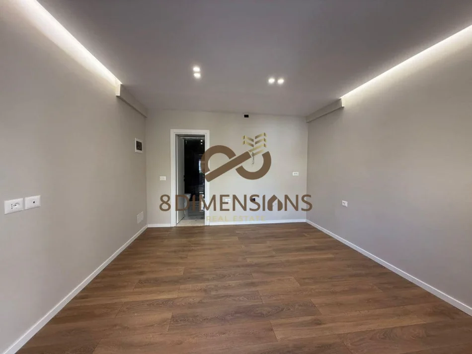 Tirane, jepet me qera zyre Kati 0, 30 m² 370 € (rruga e elbasanit)