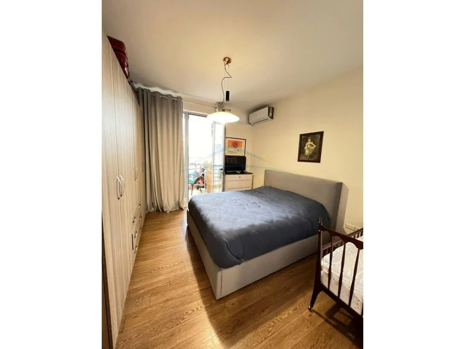 Tirane, shitet apartament 1+1+Ballkon Kati 1, 64 m² 152.500 € (Rruga e Kavajes)