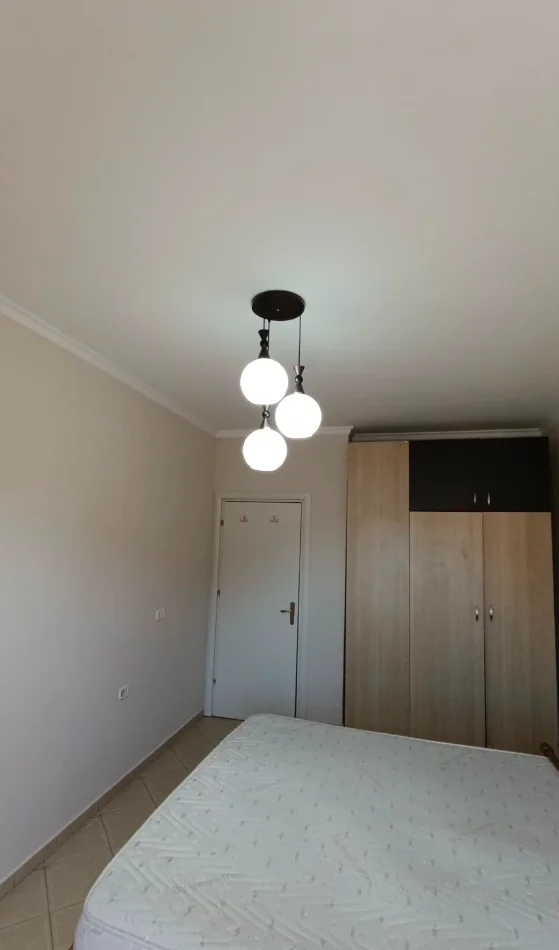 Tirane, jepet me qera apartament 1+1 , 74 m² 500 € (Delijorgji)