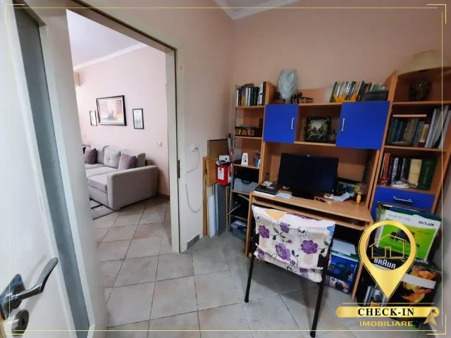 Tirane, shitet apartament 2+1+Aneks+Ballkon Kati 2, 68 m² 139.000 € (Rruga Shkelqim Fusha)