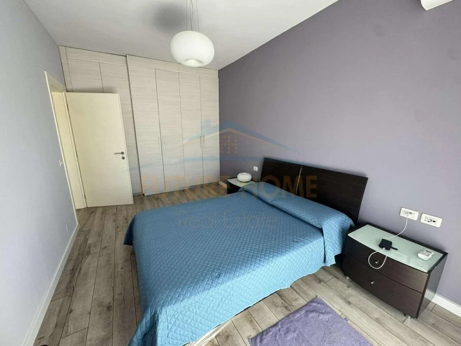 Tirane, jepet me qera apartament 2+1 Kati 4, 89 m² 450 €