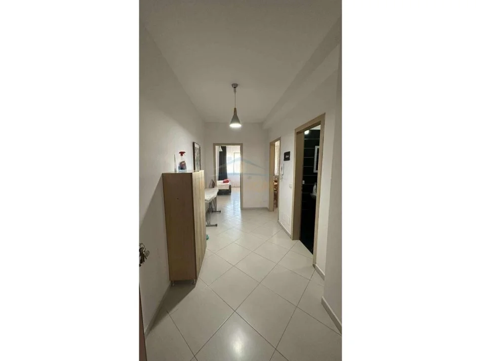 Tirane, jepet me qera apartament 1+1 Kati 8, 66 m² 500 € 