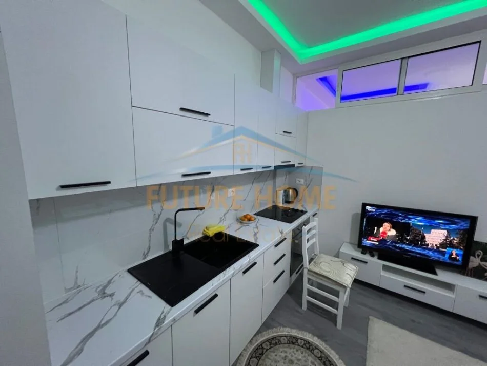 Tirane, jepet me qera apartament 1+1 Kati 1, 40 m² 450 € (PALLATET E ARABIT)