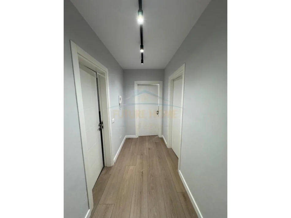Tirane, shitet apartament 2+1+Aneks+Ballkon Kati 3, 94 m² 135.000 € (FRESKU)