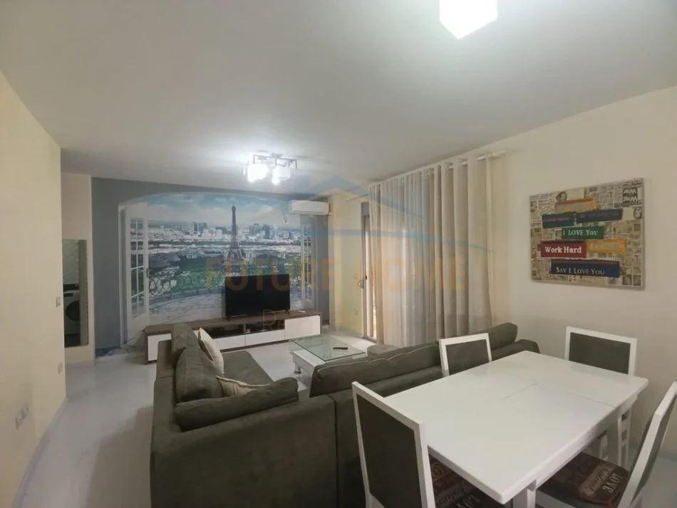 Tirane, jepet me qera apartament 1+1 Kati 1, 60 m² 450 € 