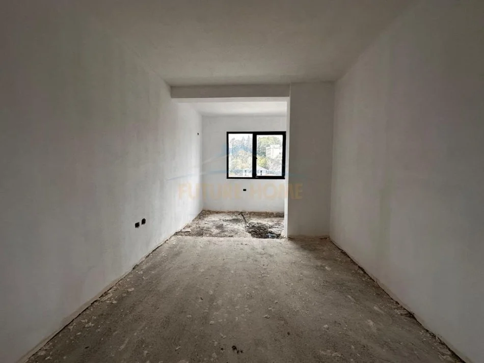 Tirane, shitet apartament 2+1 Kati 4, 134 m² 215.000 € (Rruga e Elbasanit)
