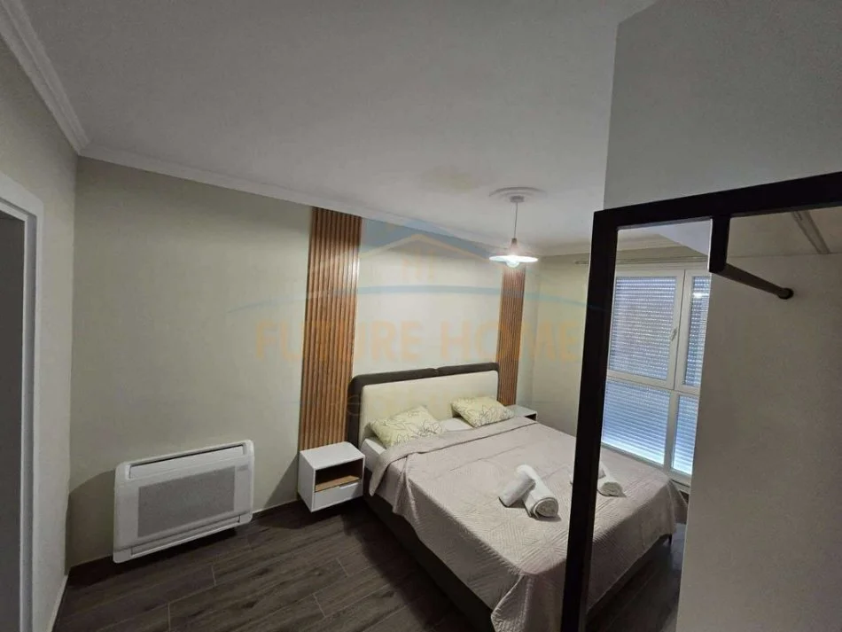 Tirane, jepet me qera apartament 2+1+Ballkon Kati 5, 110 m² 650 € (Selite)