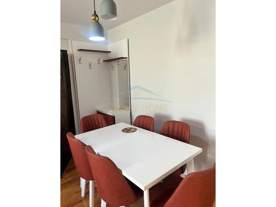 Durres, jepet me qera apartament 1+1 Kati 7, 47 m² 400 € 