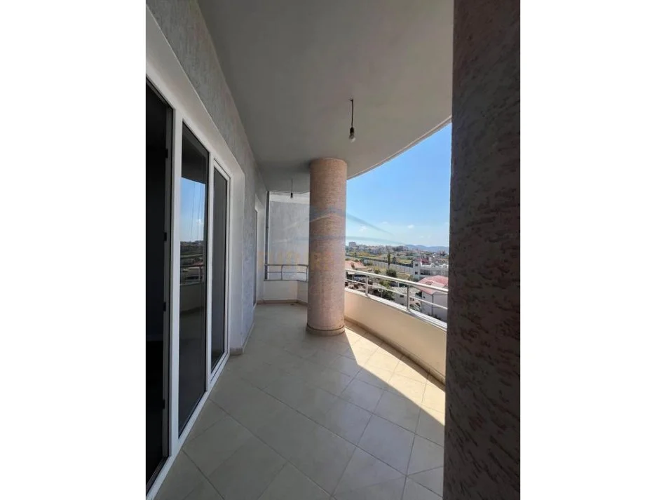 Tirane, shitet apartament 2+1 Kati 4, 119 m² 143.000 € 