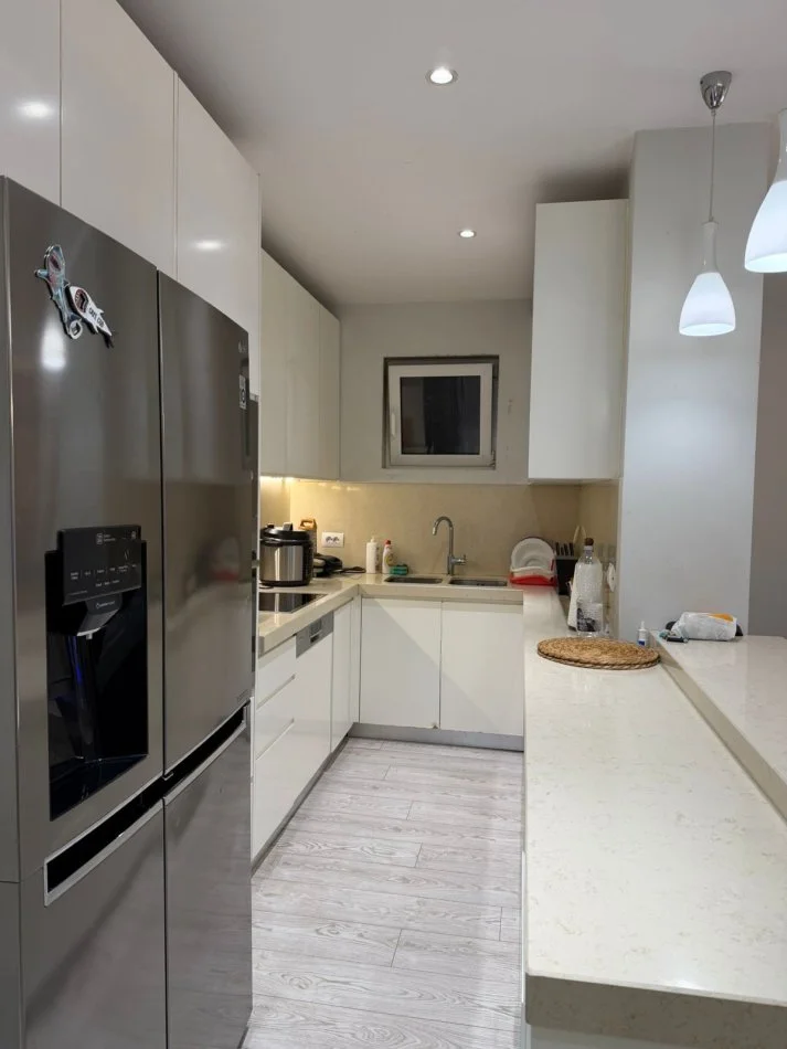 Tirane, shitet apartament 3+1+Ballkon Kati 7, 155 m² 600.000 € (Stadiumi Air Albania)