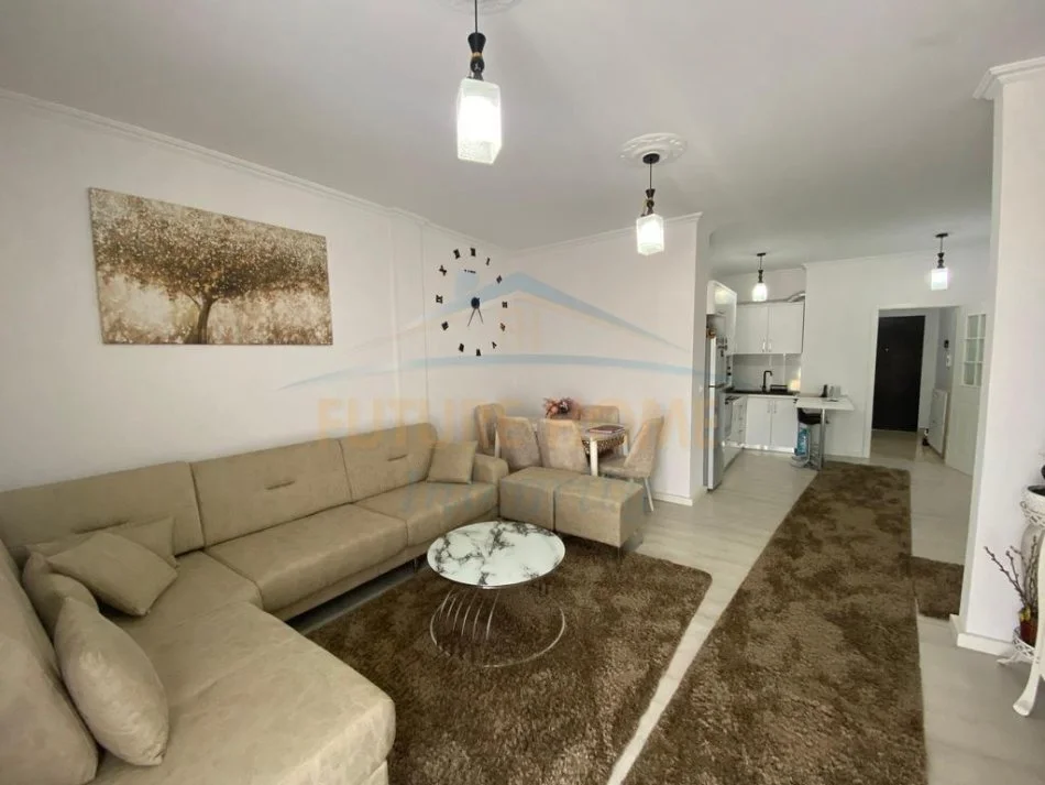 Tirane, shitet apartament 2+1+2 Kati 4, 93 m² 135.000 € (FRESK)