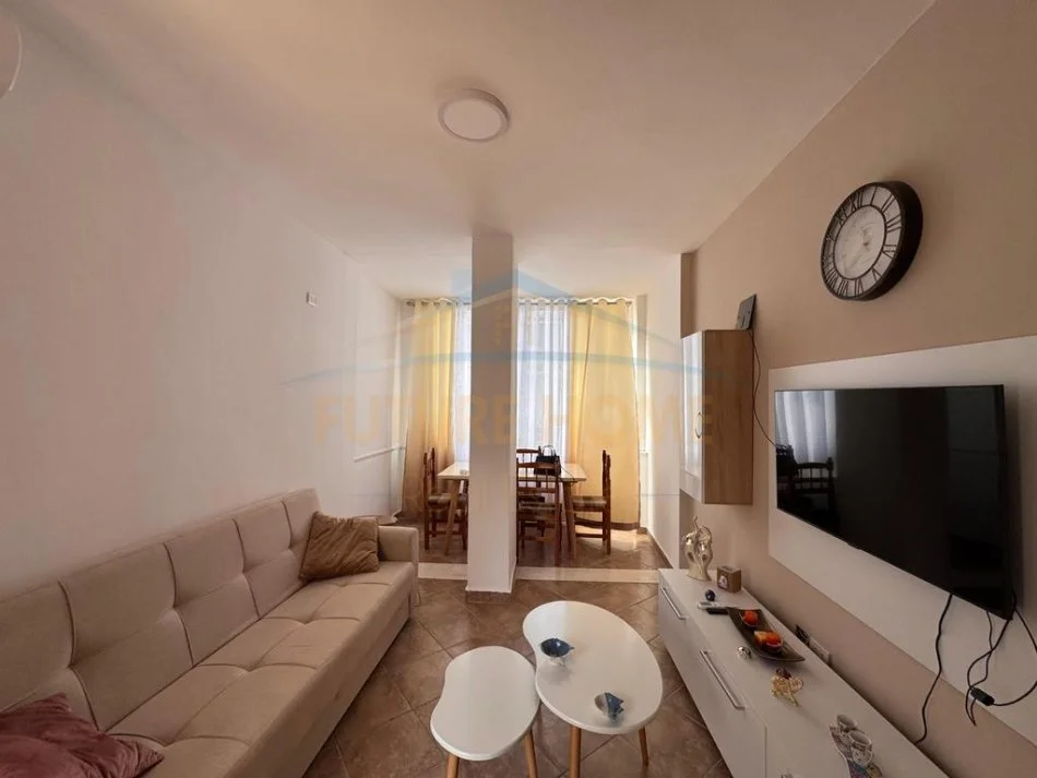 Durres, jepet me qera apartament 1+1 Kati 1, 56 m² 400 € (PLAZH ILIRIA,DURRES)