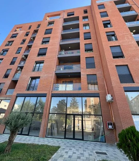 Tirane, shitet apartament 2+1 Kati 7, 133 m² 300.000 € (porcelan)