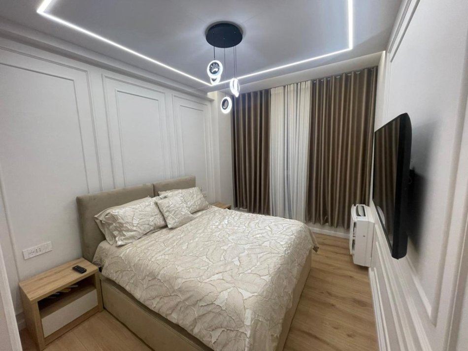 Tirane, shitet apartament 2+1 Kati 5, 98 m² 225.000 € 