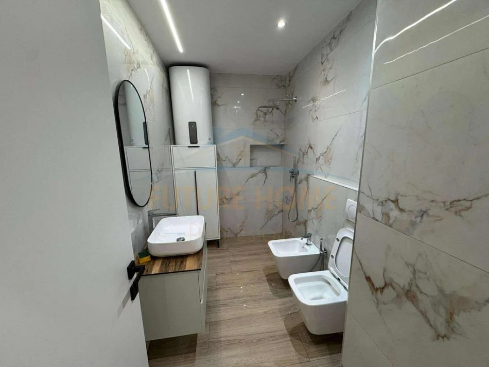 Tirane, shitet apartament 2+1 Kati 1, 93 m² 250.000 € (MYSLYM SHYRI TIRANE)