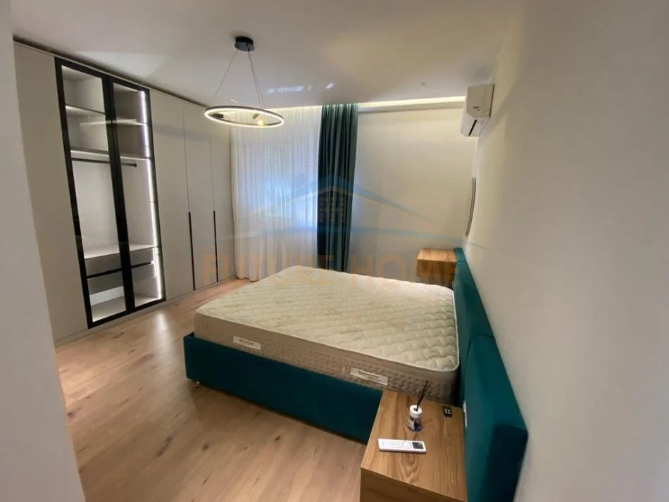 Durres, jepet me qera apartament 2+1 Kati 2, 98 m² 420 € 