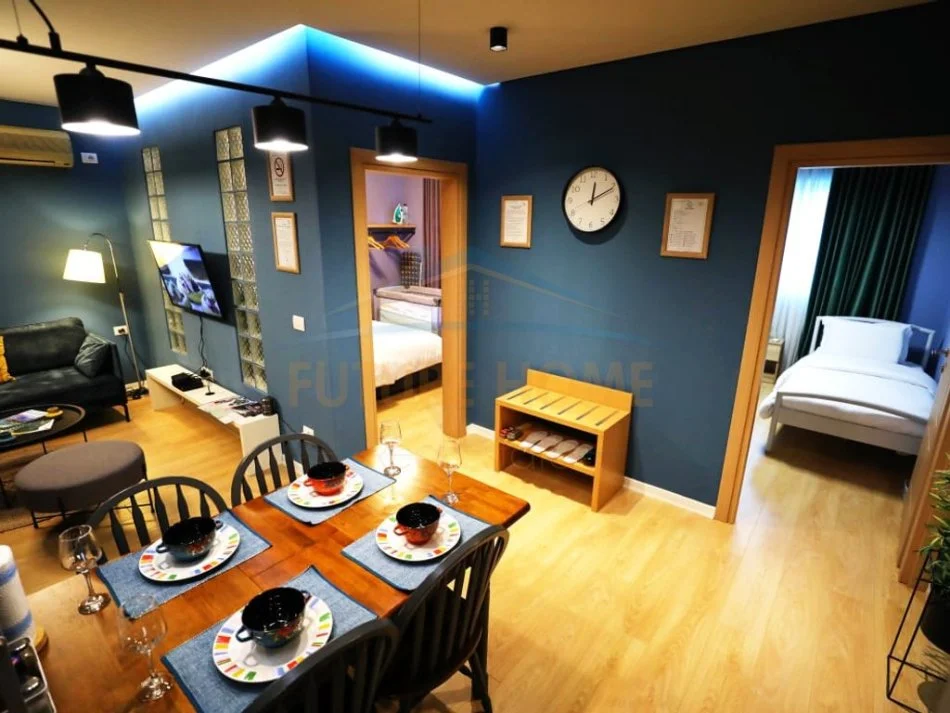 Tirane, jepet me qera apartament 2+1+Ballkon Kati 2, 80 m² 1.000 € (Shallvaret, Tirane)