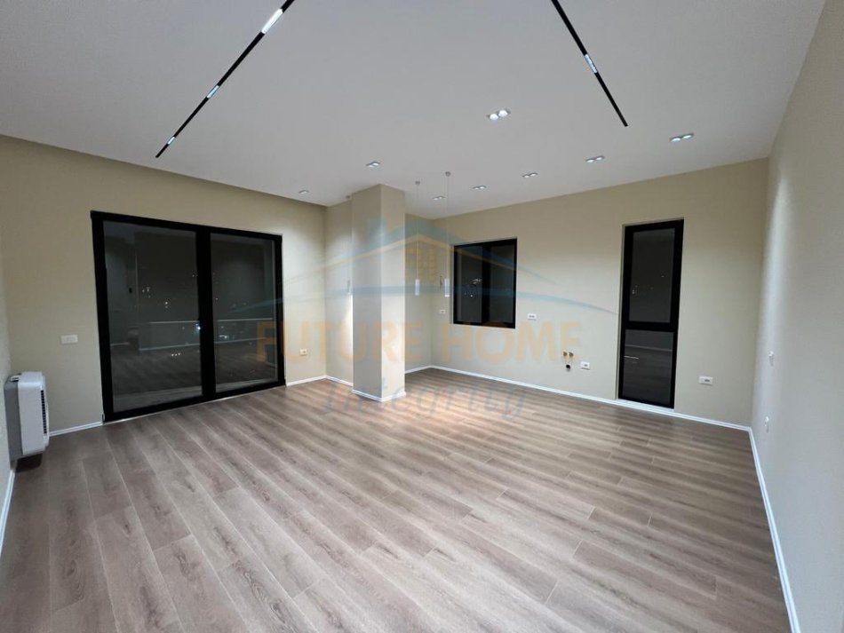 Tirane, jepet me qera apartament 1+1 Kati 6, 78 m² 600 € (Vasil Shanto, Spring Residence)