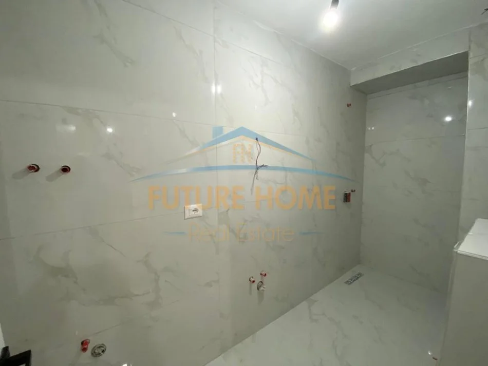 Tirane, shitet apartament 1+1+Ballkon Kati 5, 62 m² 162.000 € Mundesi Kreditimi (Rruga Margarita Tutulani)