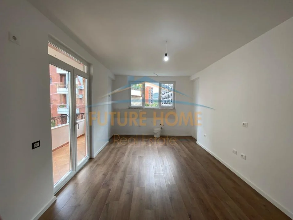 Tirane, shitet apartament 1+1+Ballkon Kati 5, 62 m² 162.000 € Mundesi Kreditimi (Rruga Margarita Tutulani)