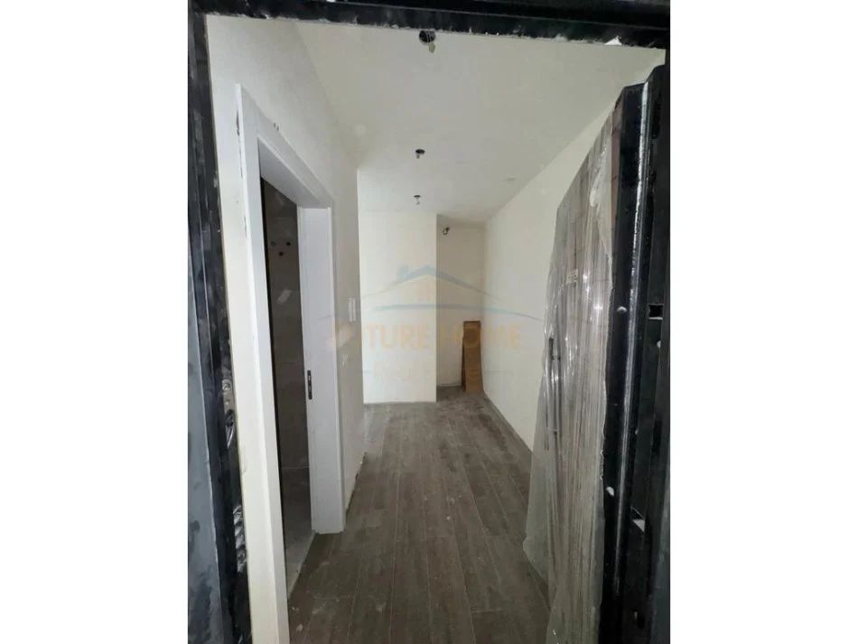 Tirane, shitet apartament 1+1+Aneks+Ballkon Kati 7, 70 m² 133.000 € (Bulevardi i Ri)