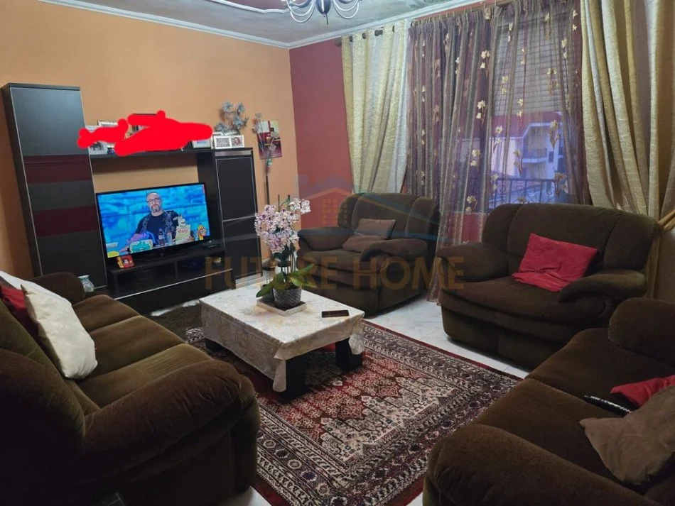 Tirane, shitet apartament 1+1+Ballkon Kati 4, 44 m² 106.000 € (Selvia)