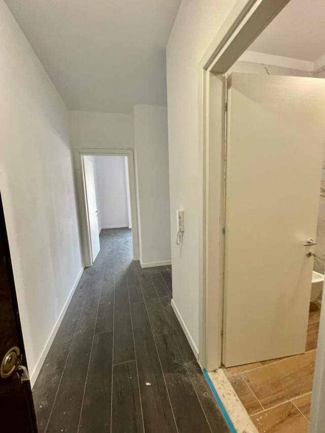 Tirane, shes apartament 1+1 Kati 3, 64 m² 131.600 Euro (Rruga e Barrikadave)