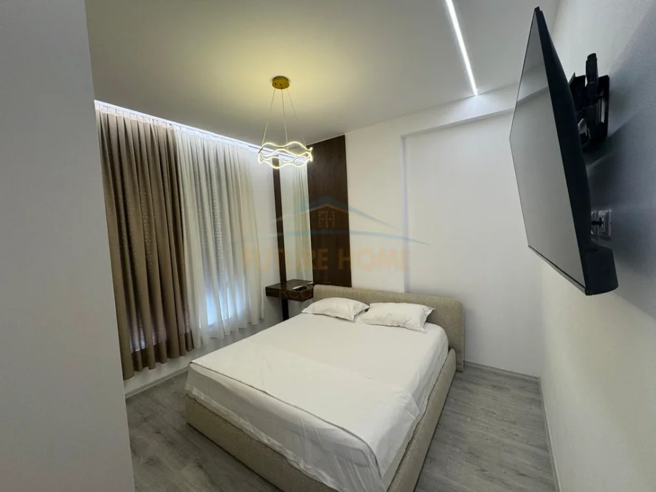 jap me qera apartament 2+1+Ballkon+ 2 POSTE PARKIMI , Kati 1, 108 m² 850 € (ISH DOGANA)