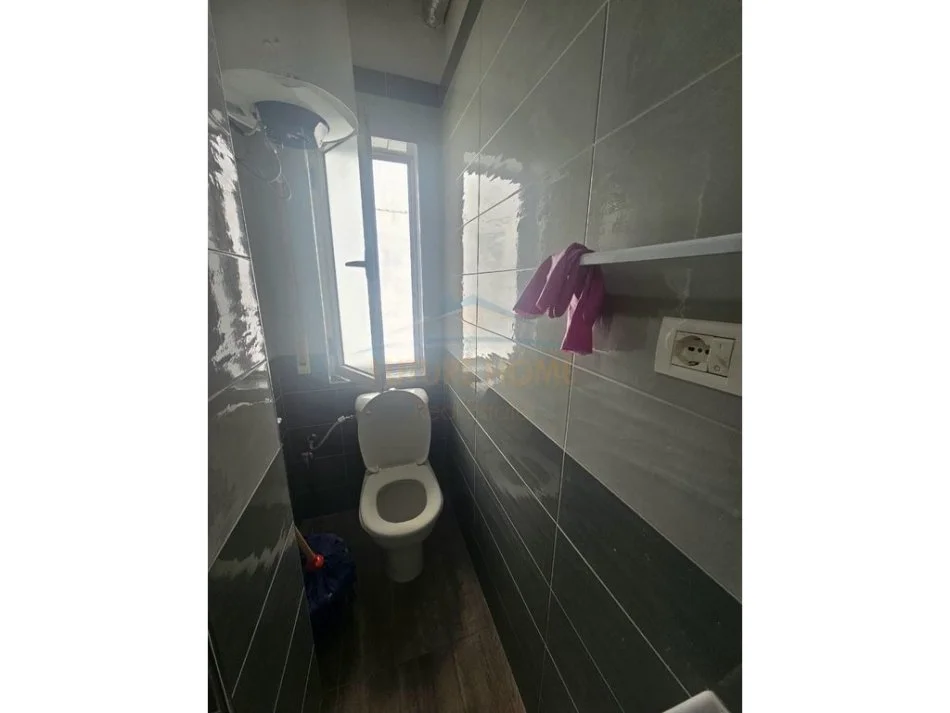 Durres, jepet me qera garsonier Kati 4, 250 € 