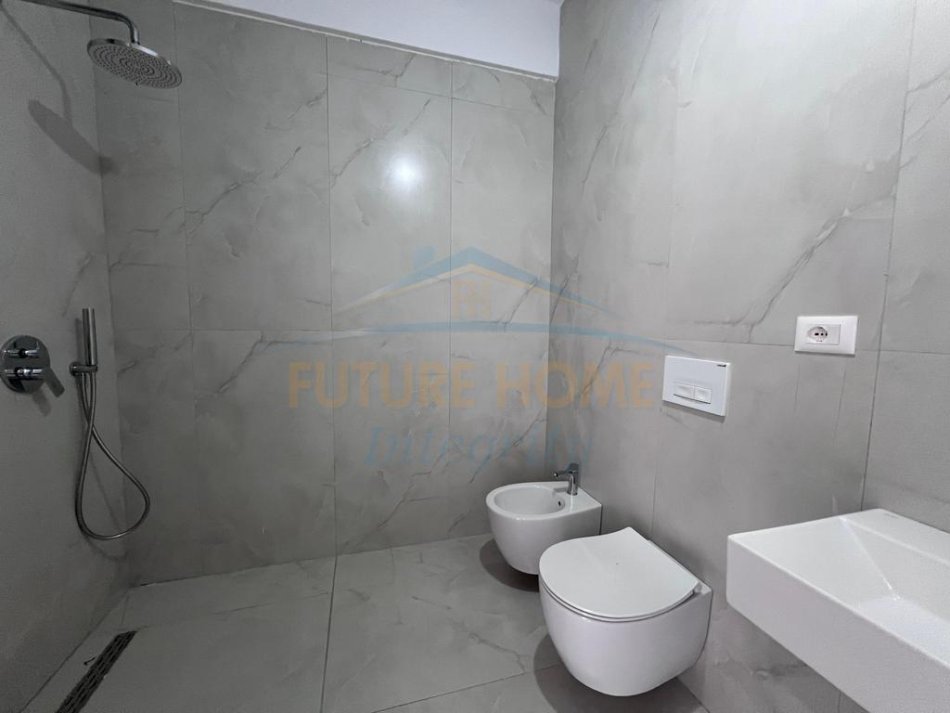 Tirane, shitet apartament 1+1+Ballkon Kati 2, 59 m² 88.000 € (Fresk)