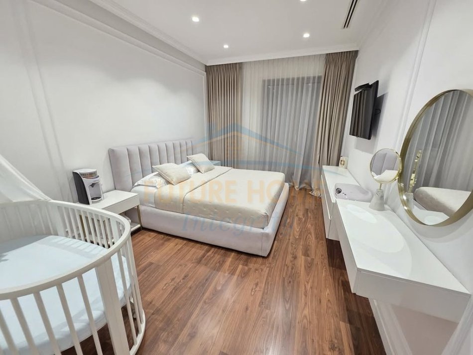 Tirane, shitet apartament 3+1 Kati 8, 201.53 m² 750.000 € (Kompleksi Delijorgji, Rruga e Kavajes)