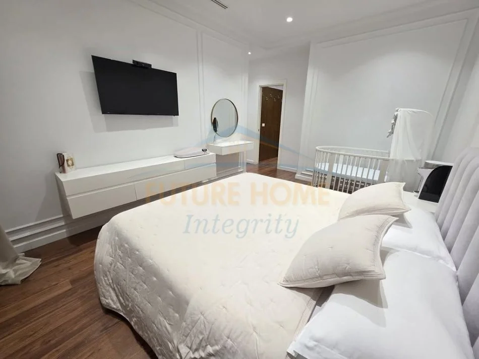 Tirane, shitet apartament 3+1 Kati 8, 181 m² 750.000 € (Kompleksi Delijorgji, Rruga e Kavajës)