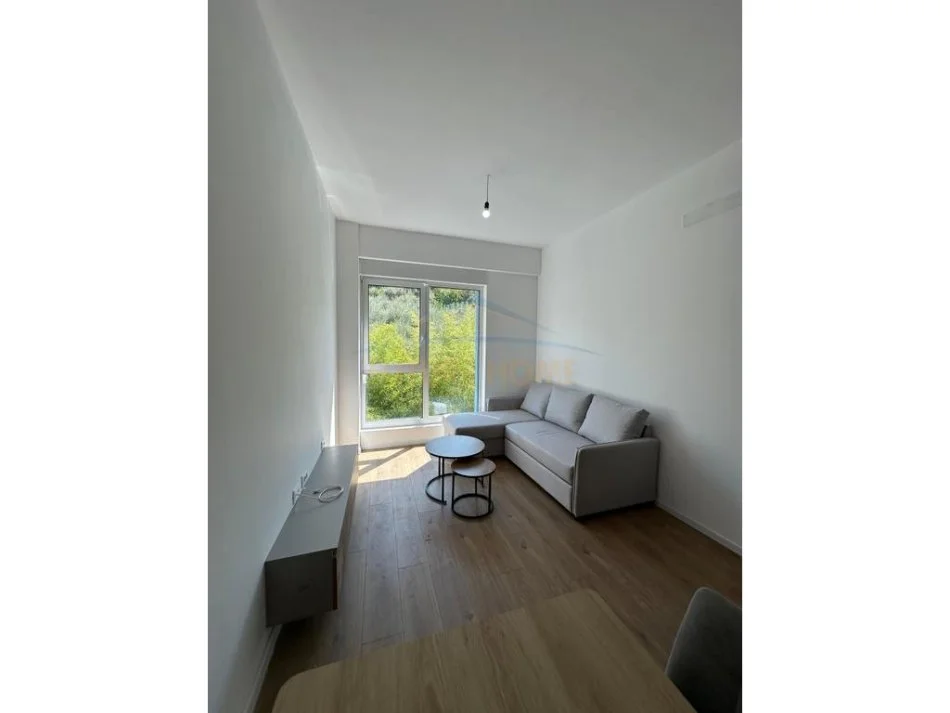 Tirane, shitet apartament 1+1 Kati 2, 53 m² 88.000 € (Fresku)