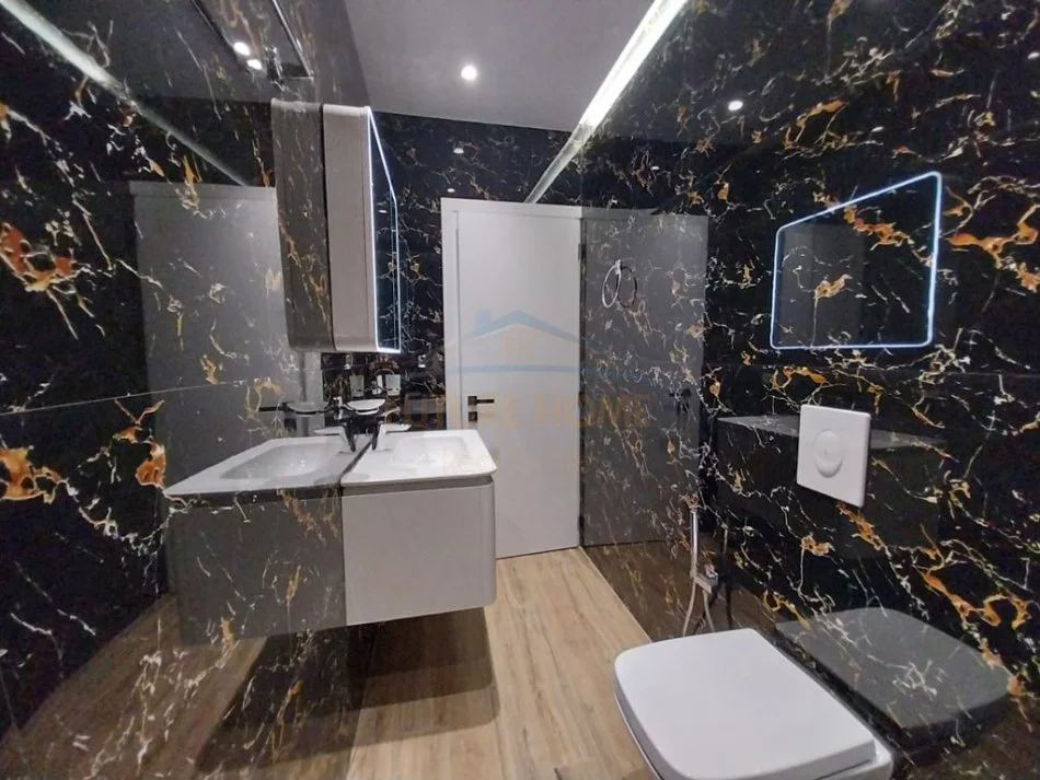 Tirane, jepet me qera garsonier 1+1 Kati 7, 45 m² 350 € (Unaza e Re prane Viles L)