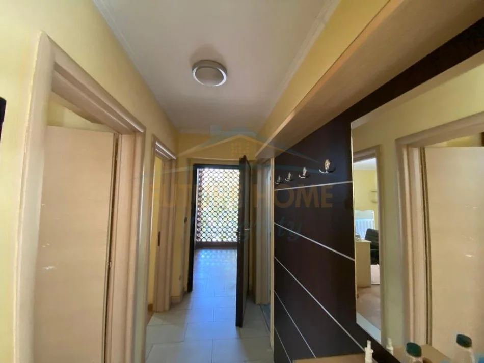 Tirane, jepet me qera apartament 2+1 Kati 3, 69 m² 600 € (21 DHJETORI)