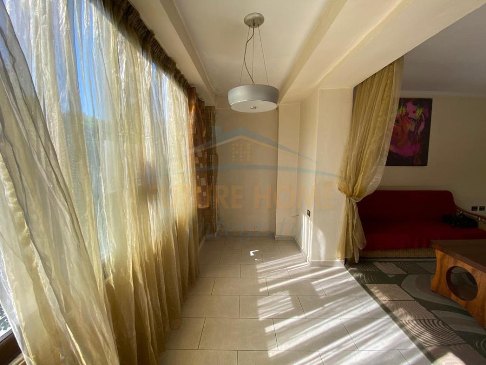 Tirane, jepet me qera apartament 2+1 Kati 3, 69 m² 600 € (21 Dhjetori)