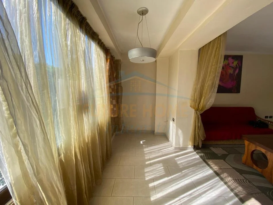 Tirane, jepet me qera apartament 2+1 Kati 3, 69 m² 600 € (21 DHJETORI)