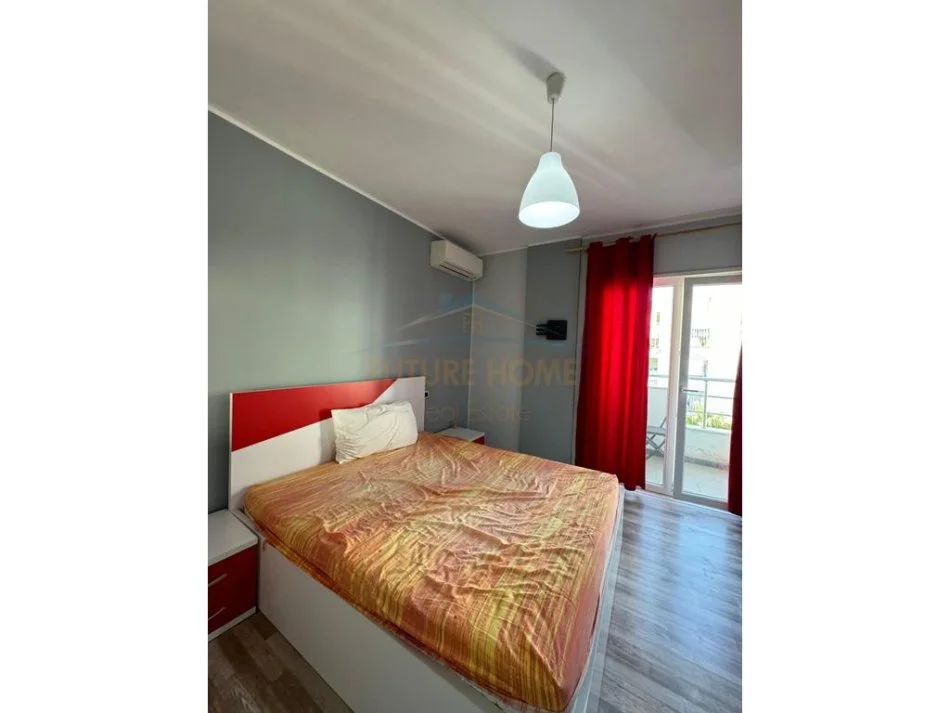 Tirane, jepet me qera apartament 1+1 Kati 4, 75 m² 370 € 