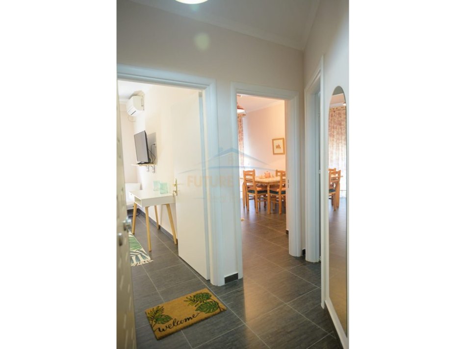 Tirane, jepet me qera apartament 2+1 Kati 3, 90 m² 800 € (BARRIKADA)