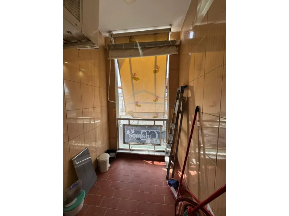 Tirane, shitet apartament 2+1+Ballkon Kati 7, 90 m² 205.000 € (Oxhaku)