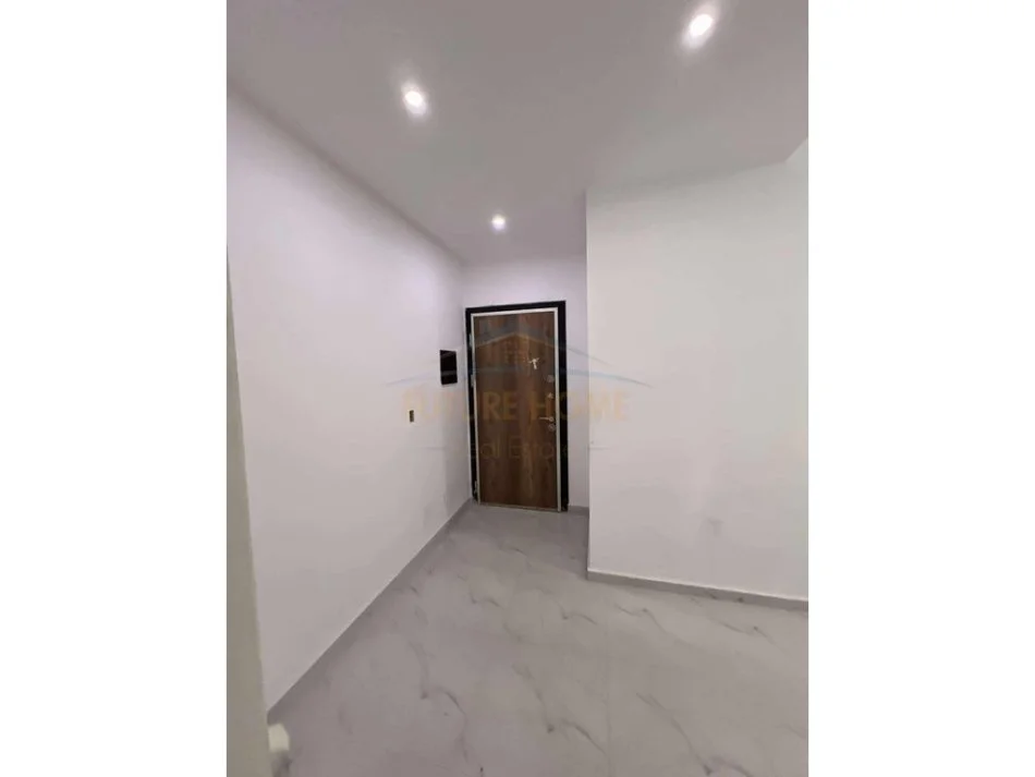 Tirane, shitet apartament 3+1 , 145 m² 255.000 € (PRANE AMERIKAN 3)