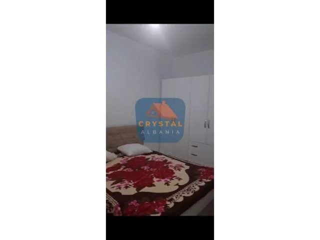 Tirane, jepet me qera apartament 2+1+A Kati 1, 100 m² 30.000 Leke (Rruga bedri Karapici)