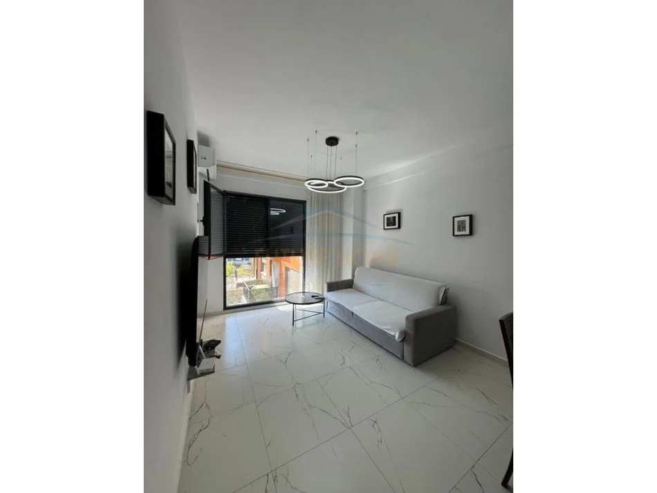 Tirane, jepet me qera apartament 2+1 Kati 3, 85 m² 600 € (ASL 2)