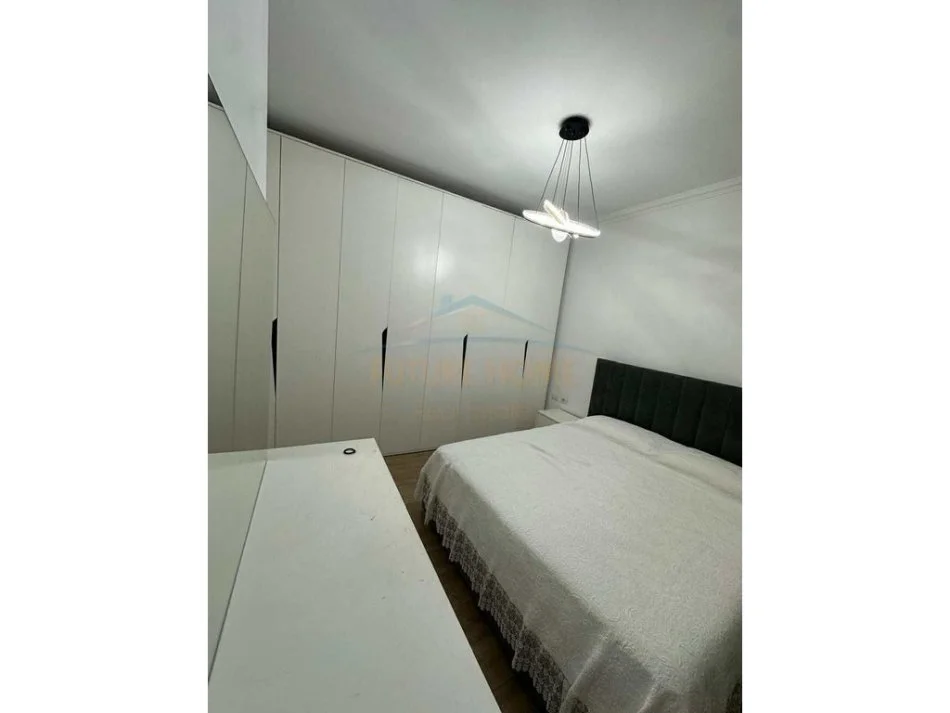 Shitet , Apartament 3+1+2 , Tek Oasis Residence , Unaza e Re