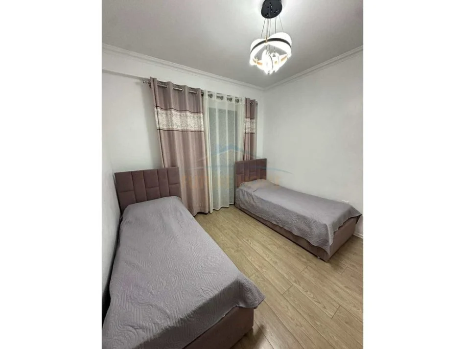 Shitet , Apartament 3+1+2 , Tek Oasis Residence , Unaza e Re