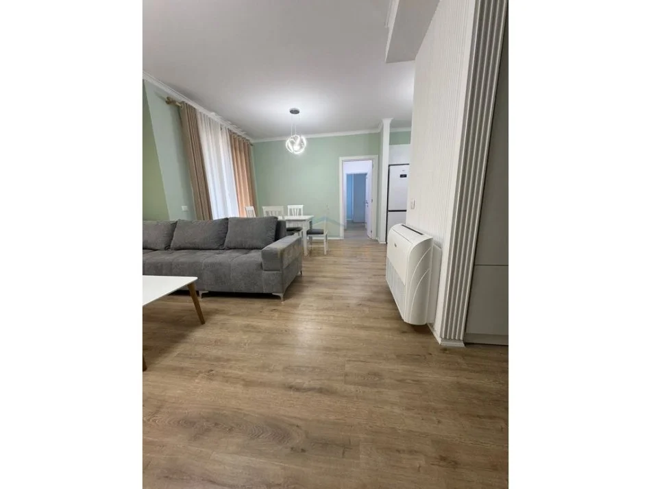 Tirane, jepet me qera apartament 2+1 Kati 4, 110 m² 1.200 € (Myslym Shyri)