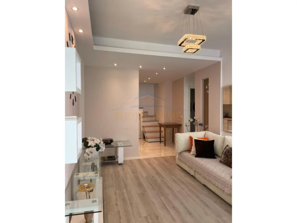 Tirane, shes apartament Kati 0, 78 m² 102.000 € (OXHAKU)