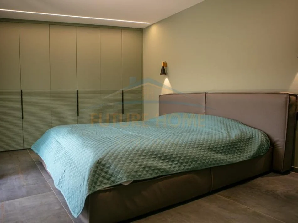 Tirane, shitet apartament+verande | Penthouse 3+1+Ballkon Kati 6, 390 m² 850.000 € (LIQENI I THATE)